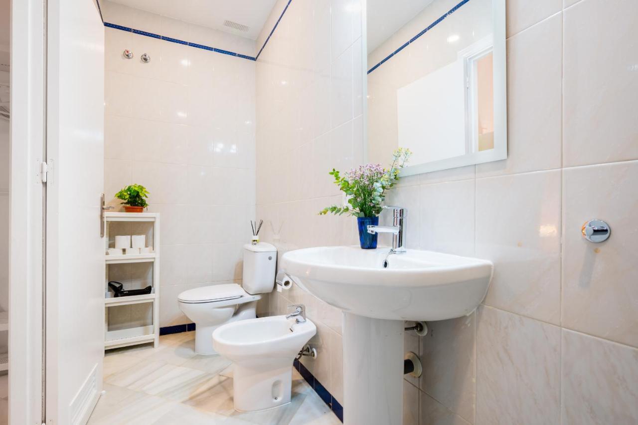 Anfitrion Sevilla 5 Luaran gambar