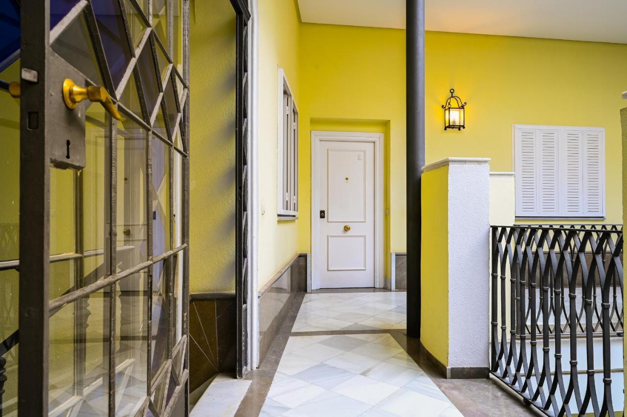 Anfitrion Sevilla 5 Luaran gambar